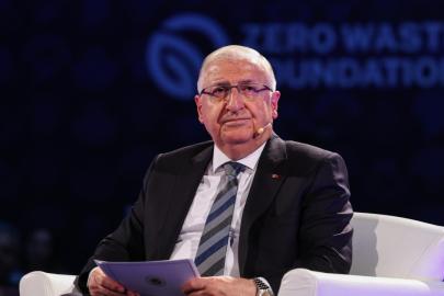 Bakan Güler, NATO Savunma Bakanları Toplantısı kapsamındaki oturuma katıldı