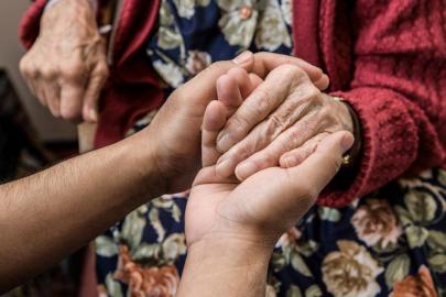 Dünyada nüfusun yaşlanmasıyla yaşlı istismarı mağdurlarının sayısı da hızla artıyor