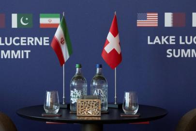 İran ile ABD arasında, Pakistanlı ve Katarlı arabulucuların katılımıyla dörtlü görüşmeler başladı