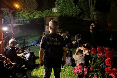 İzmir'de açıklarında 14 düzensiz göçmen yakalandı