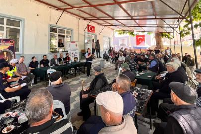 Jandarma vatandaşı bilgilendirdi
