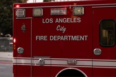 Los Angeles’ta büyük depo yangını