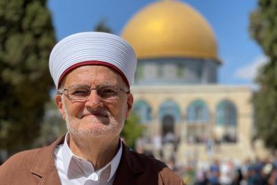 Mescid-i Aksa'nın vaizi Şeyh İkrime, işgalin ezan yasağına karşı uyardı