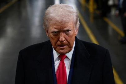 Trump'tan İran'ı çok sert vuracağız mesajı