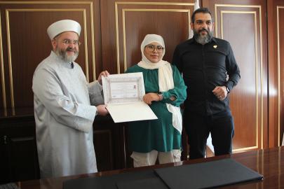Arjantin vatandaşı Eva, ihtida ederek Müslüman oldu