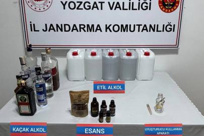 Yozgat'ta metil alkol operasyonunda çok sayıda malzeme ele geçirildi
