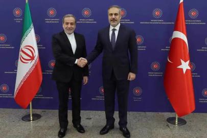 Bakan Fidan İranlı mevkidaşı Arakçi ile görüştü