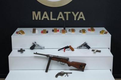 Malatya'da ruhsatsız silah operasyonu: 3 gözaltı