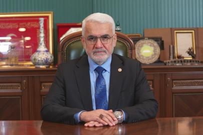 Yapıcıoğlu’ndan 12 Eylül mesajı: 1982 anayasası siyaset kurumu için büyük bir ayıptır